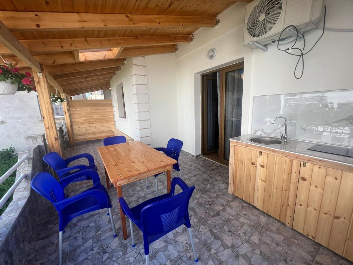 Zoto Appartamento Himare